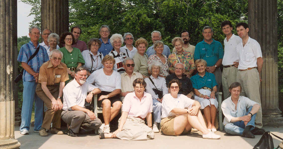 Berlin_Reunion-1994.jpg (91359 bytes)